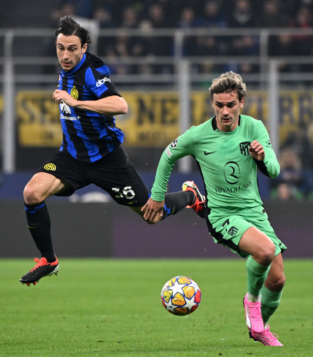 意大利杯八强已定六席！最后两战暗藏玄机：罗马怕重蹈覆辙？科莫黑马归来？（意大利杯八强锁定六席！末两战悬念迭起：罗马会重蹈覆辙？科莫黑马再现？）