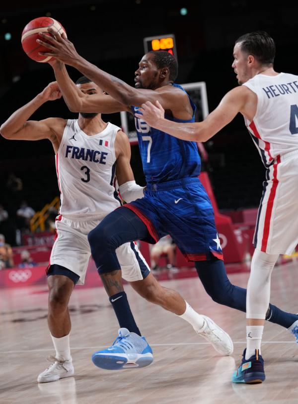 真正强的人，都很“慢”（越强大的人，步伐越从容）