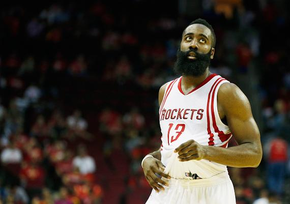 楚阿梅尼：我更喜欢踢6号位；阿隆索经常就后腰位置指导我（楚阿梅尼：更偏爱踢6号位，阿隆索常就后腰职责指点我）